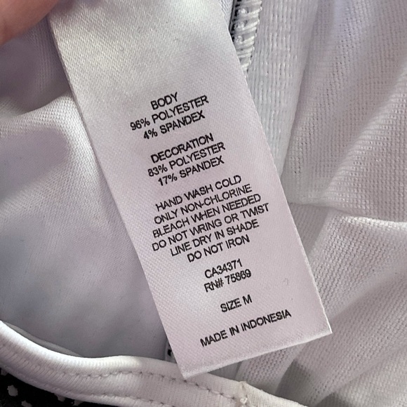 Hula Honey NWT halter crochet bikini top - Picture 5 of 5